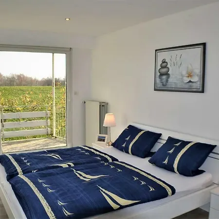 Ferienhaus Strandhus Juwel Mit Blick Auf Dem Deich, Schafe Zahlen Mal Ganz Anders * Schillig