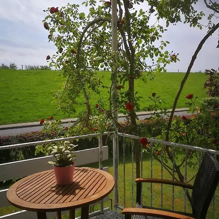 Ferienhaus Strandhus Juwel Mit Blick Auf Dem Deich, Schafe Zahlen Mal Ganz Anders Apartment